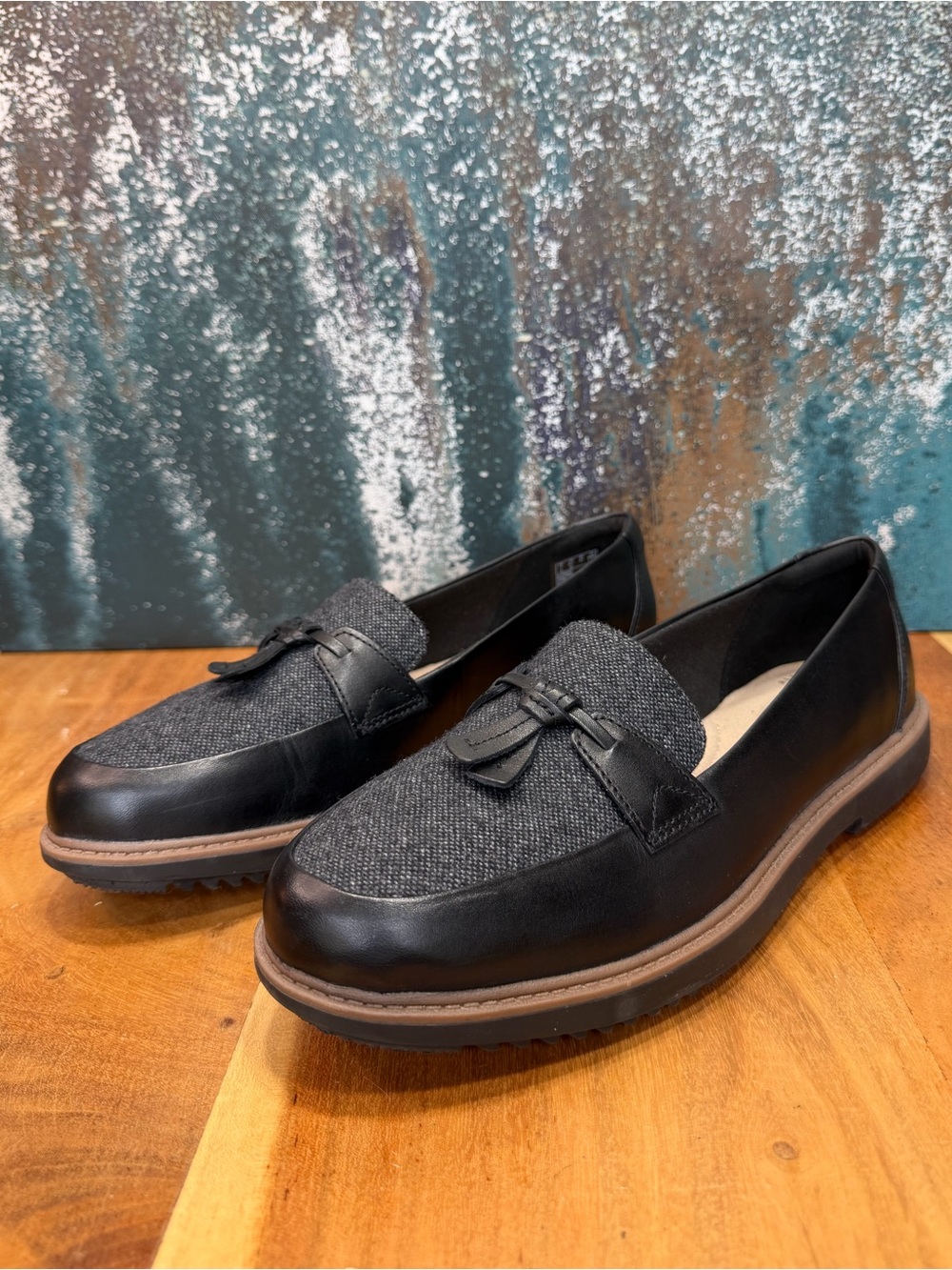 Clarks Quiet Luxury Minimalist‎ Tassel Loafers 9.5M VGUC